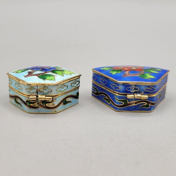 Vintage Cloisonné Enamel Trinket Pill Boxes Hexagon and Fan Shape Floral Set 2 - Picture 4 of 9